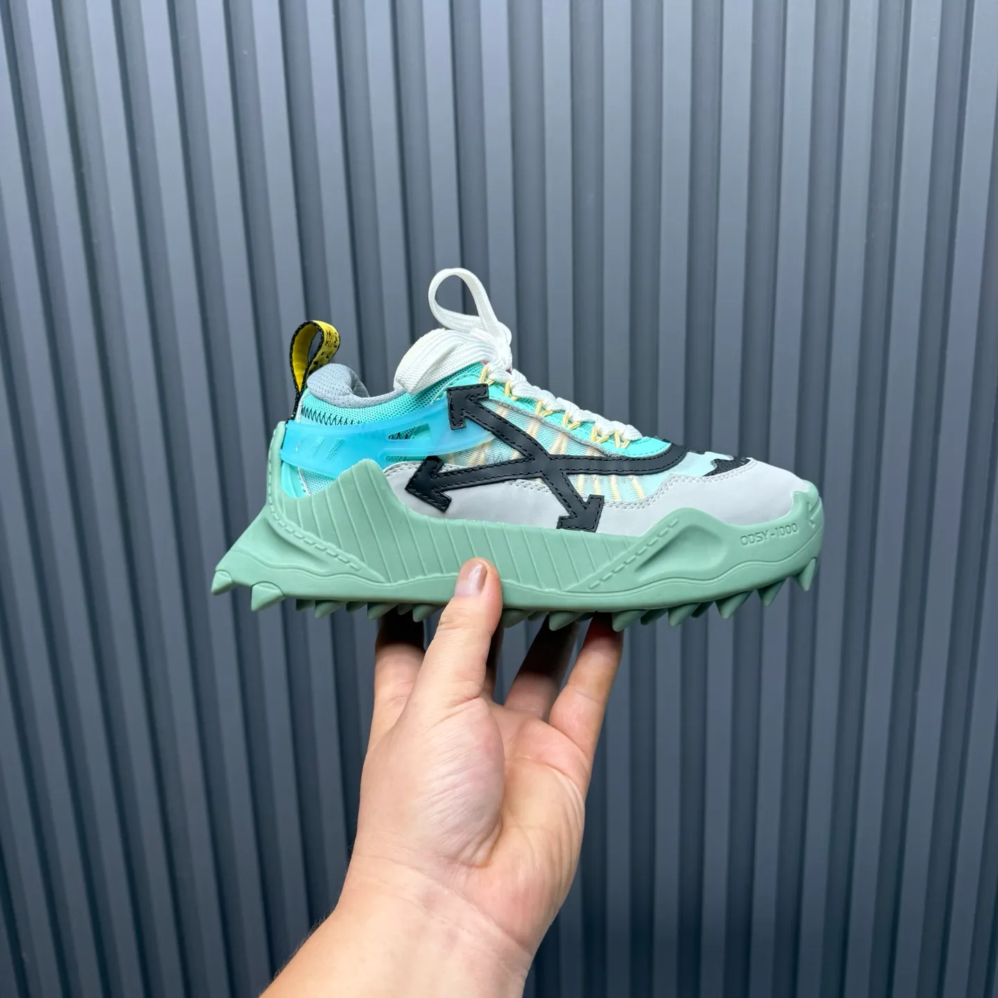 【OFF WHITE】P: 680💰Couple model, Size: Female 35-40; Male 39-44 (customized at 45.46) 2025SS trendy brand OFF WHITE classic popular model, combined outsole, official website original 1:1 developed top-level copy, ️Selected imported high-mercerized matte cowhide splicing breathable mesh ✔️Breathable lining, breathable and comfortable, simple and personalized design, official website rubber outsole.